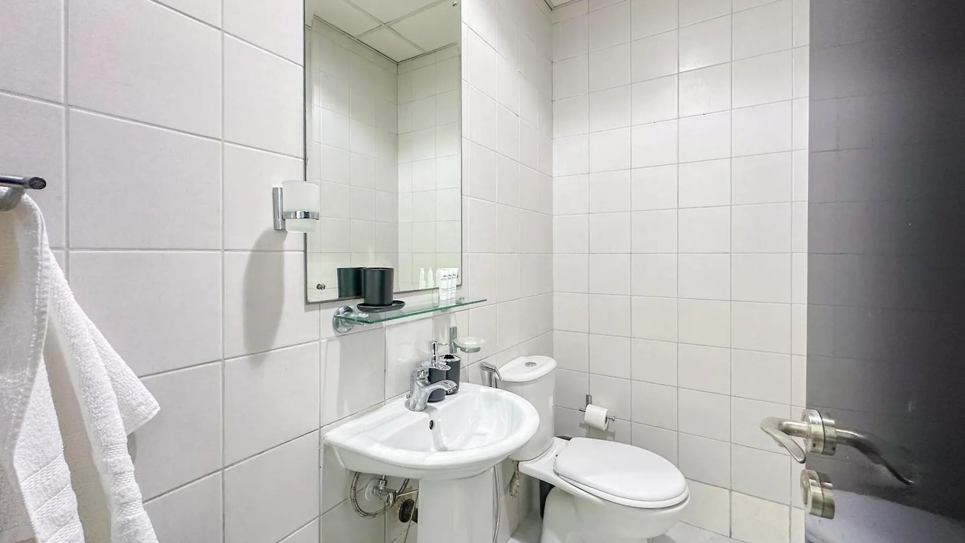 Upgrade Unit For 6 Pax With Sea View Ideal Location Near Beach Big Balcony Dubai