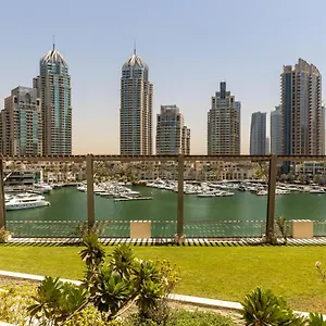 Marina, Two Bedrooms With Full Marina View Apartment