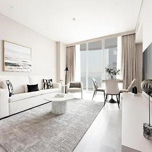 Marina Walk Gem Modern With Pool & Gym Access, Steps To & Metro Managed By Sunnyhomes Apartment
