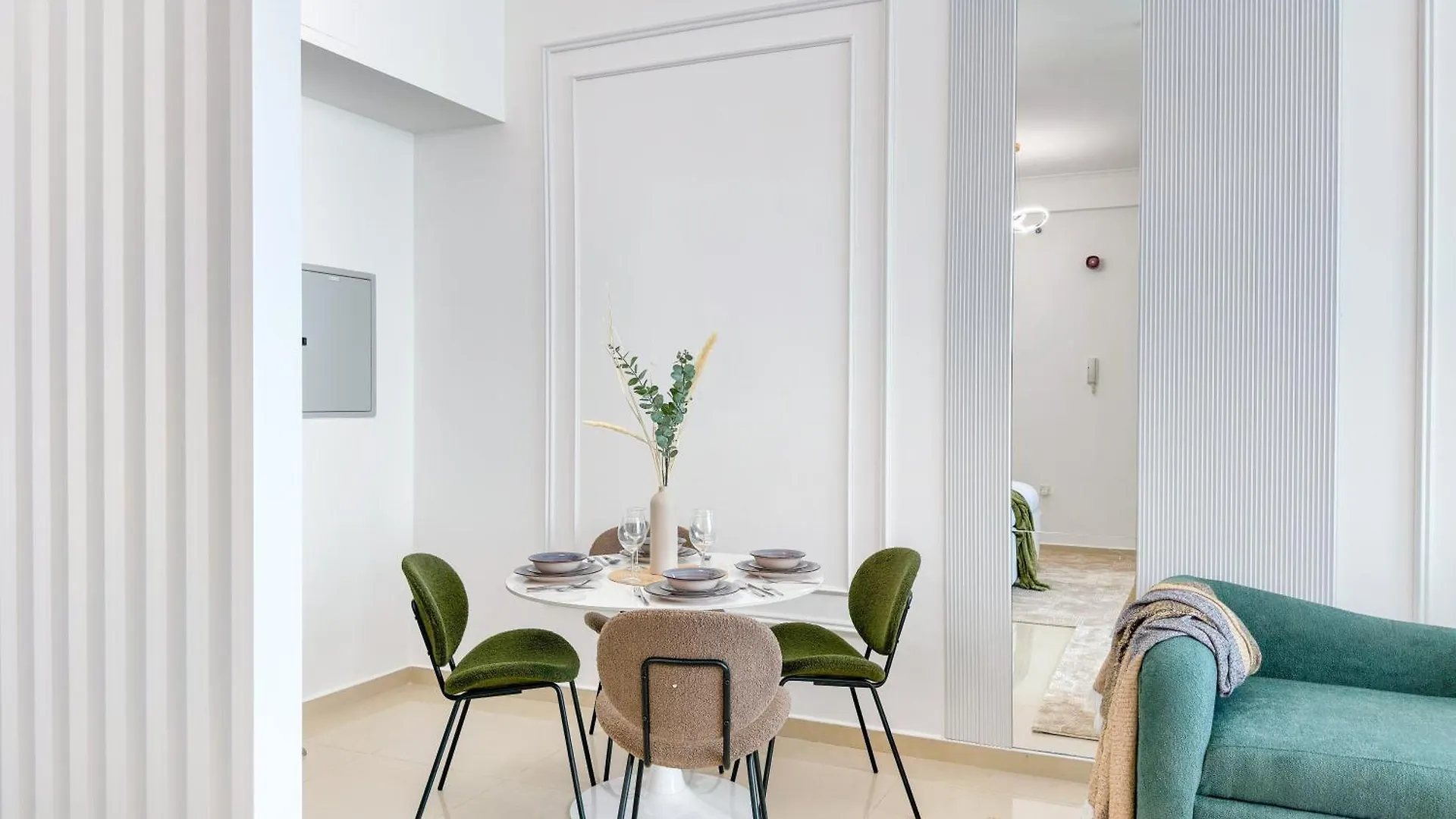 Upgrade Unit For 6 Pax With Sea View Ideal Location Near Beach Big Balcony Dubai Lägenhet