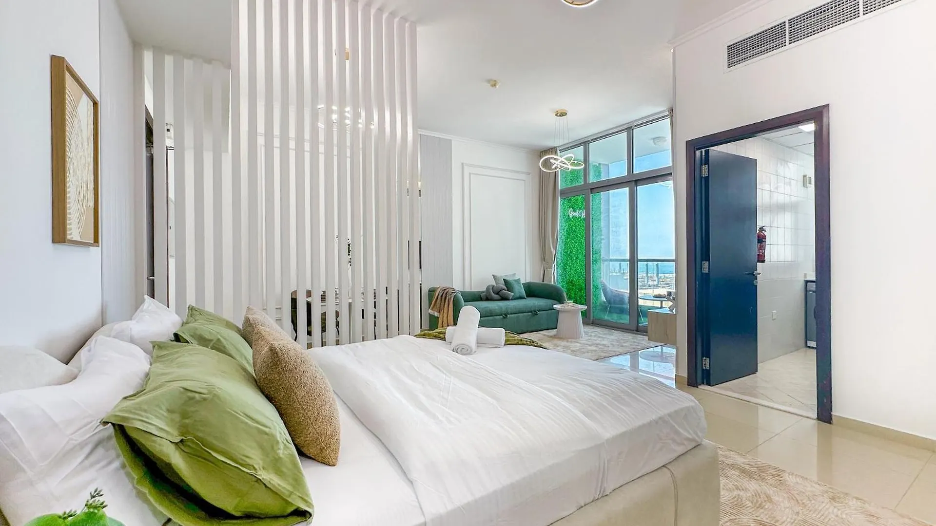 Upgrade Unit For 6 Pax With Sea View Ideal Location Near Beach Big Balcony Dubai